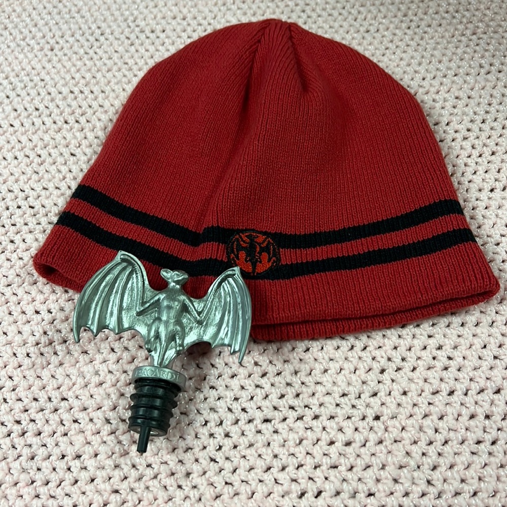 NWOT VIP Bacardi Rum Scull cap & Pour Cap